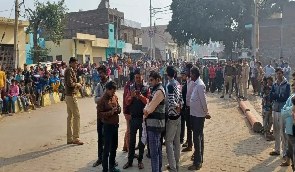 संभल : चामुंडा मंदिर की मूर्तियां तोड़े जाने से तनाव