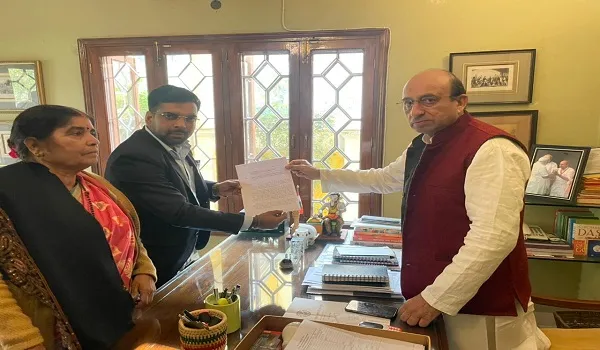 मुरादाबाद : मानदेय बढ़ाने को स्वास्थ्य मंत्री से मिला प्रतिनिधिमंडल