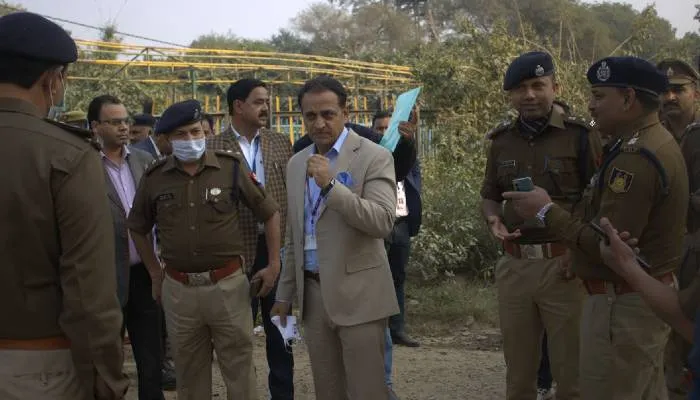 अयोध्या: अपर पुलिस महानिदेशक ने राम जन्मभूमि का निरीक्षण कर सुरक्षा के दिए निर्देश