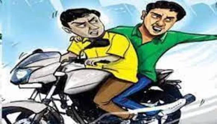 रायबरेलीः ब्लॉक गेट के सामने से लुटेरों ने महिला के कान से उड़ाई झुमकी