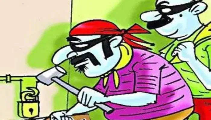 हरदोई: चोरों ने प्राथमिक विद्यालय को बनाया निशाना, बैटरी व इनवर्टर किया पार