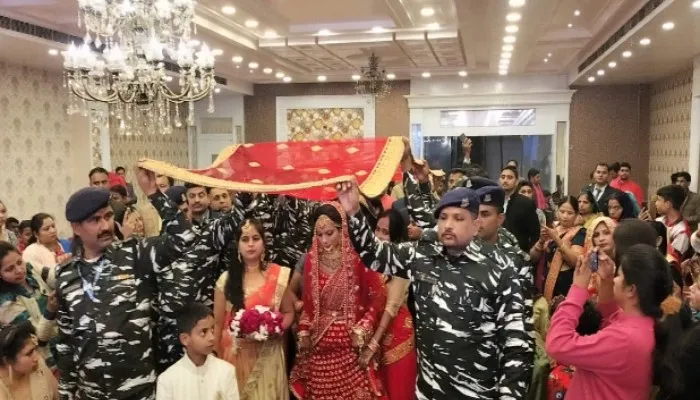 सीआरपीएफ परिवार ने साथी की बहन का विवाह धूमधाम से कराया, 5 अक्टूबर 2020 में शहीद हुए थे शैलेंद्र