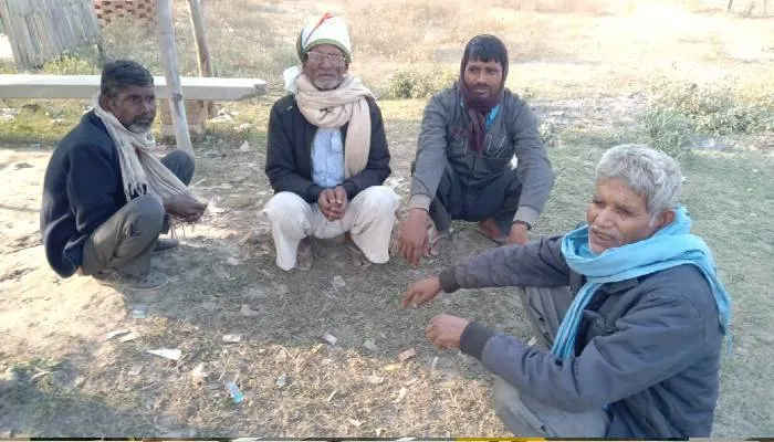हरदोई: तेल पूजन के दौरान बच्चे के ऊपर गिरा दरवाजा, मौत