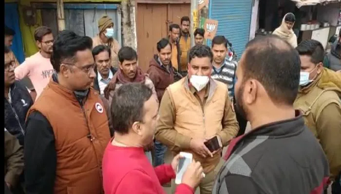 बहराइच: कार्यकर्ता का काटा चालान तो दारोगा पर भड़क गए विधायक पति, जानें फिर क्या हुआ?