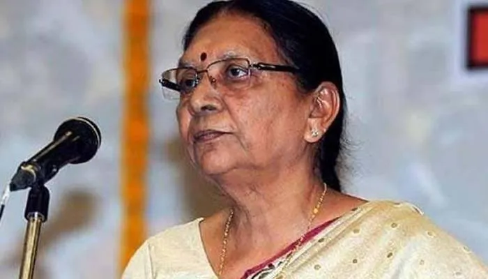 गरीबों को कारगर चिकित्सा दें होम्योपैथिक चिकित्सक : आनंदीबेन पटेल