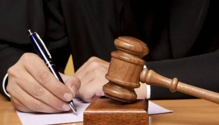 लखनऊ: नाबालिग बेटी के साथ दुराचार करने वाले बाप को कोर्ट ने सुनाई सजा