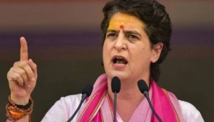 पत्रकार से दुर्व्यवहार पर प्रियंका ने जताई नाराजगी, कहा- सत्ता के नशे में चूर हैं गृह राज्यमंत्री
