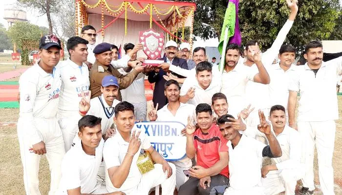 बाराबंकी: सीतापुर ने लखनऊ को हराकर जीती पीएसी जोन क्रिकेट प्रतियोगिता