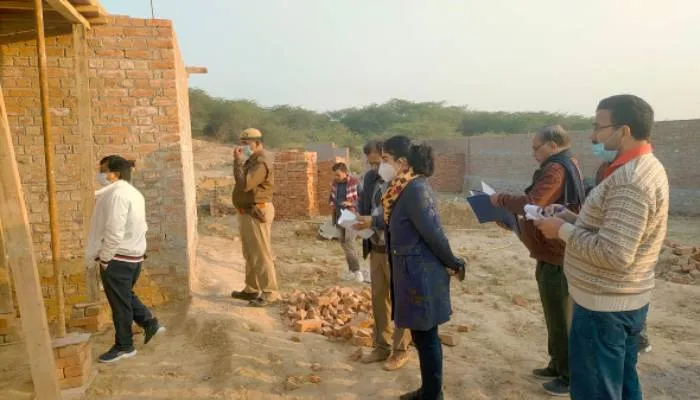 कानपुर: सीडीओ ने ब्लॉक मैंथा का किया औचक निरीक्षण, सफाई न मिलाने पर लगाई फटकार