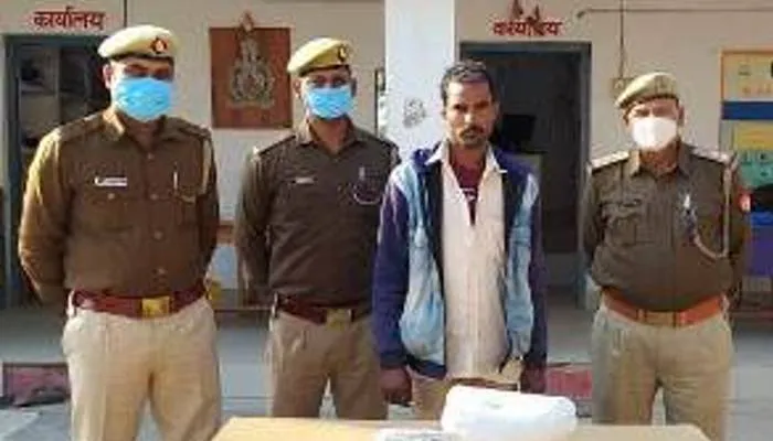 बहराइच: पुलिस ने हिस्ट्रीशीटर को डेढ़ किलो गांजा के साथ किया गिरफ्तार