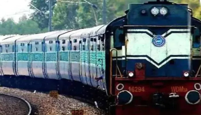 लखनऊ: नए वर्ष में जयपुर-गोमती एक्सप्रेस सहित कई ट्रेनों में लगेंगे अतिरिक्त कोच