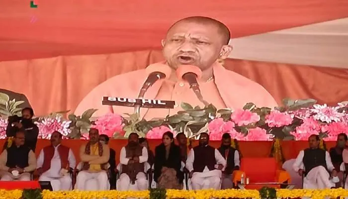 कांग्रेस, सपा और बसपा की जीन में है भ्रष्टाचारः मुख्यमंत्री योगी