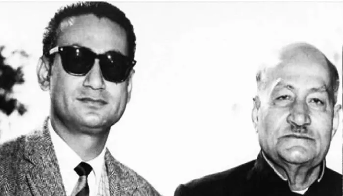 यूपी शिक्षा विभाग का कारनामा, कालजयी शायरों का नाम प्रयागराजी कर दिया, जानें