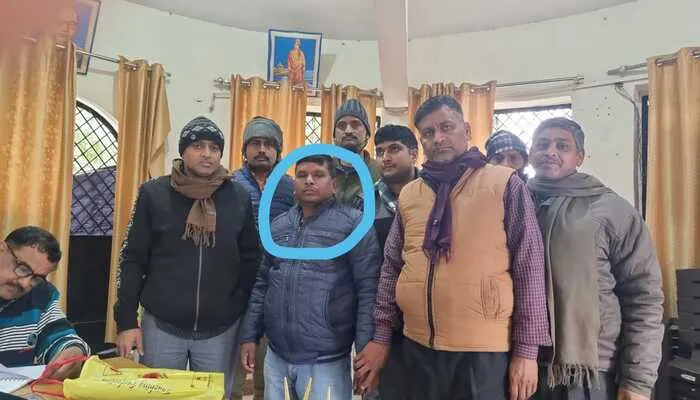 रायबरेली: एंटी करप्शन टीम ने धान खरीद केंद्र प्रभारी को घूस लेते दबोचा