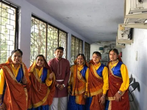हल्द्वानी: दो साल बाद हुई एमबीपीजी कॉलेज में फ्रेशर्स पार्टी, बायो टेक्नोलॉजी के छात्र-छात्राओं ने मचाया धमाल