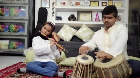 हल्द्वानी: नन्हीं आहना ने बांसुरी प्रतियोगिता में जीता राष्ट्रीय पुरस्कार, बधाई देने वालों का लगा तांता