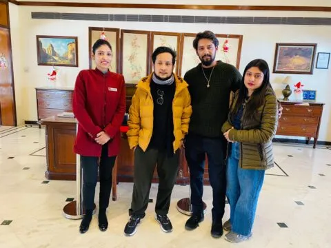 नैनीताल पहुंचे इंडियन आइडल विजेता पवनदीप राजन, फैंस को नहीं लगी भनक
