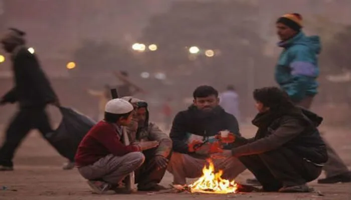 लखीमपुर-खीरी: बारिश ने बढ़ाई सर्दी, तापमान पहुंचा 11 डिग्री तक