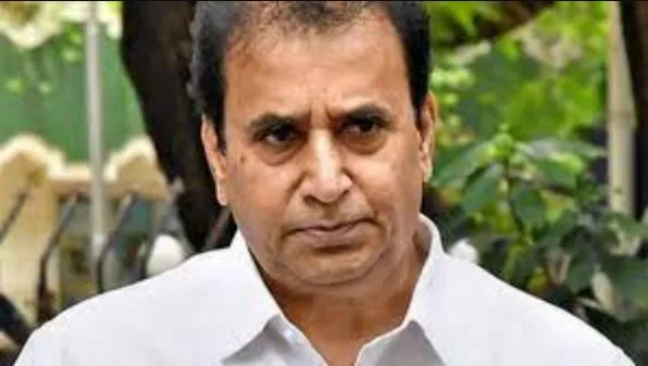 अदालत ने प्रारंभिक जांच लीक मामले में देशमुख की भूमिका के जांच के दिए निर्देश