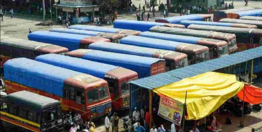 54 दिन से लगातार चल रही हड़ताल, एमएसआरटीसी कर्मचारियों ने इस शर्त पर ली वापस