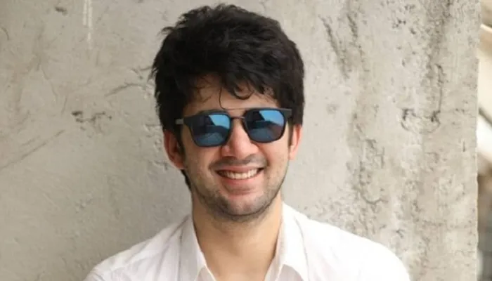 अपनी अलग पहचान बनाना चाहते हैं करण देओल, जानें क्यों?