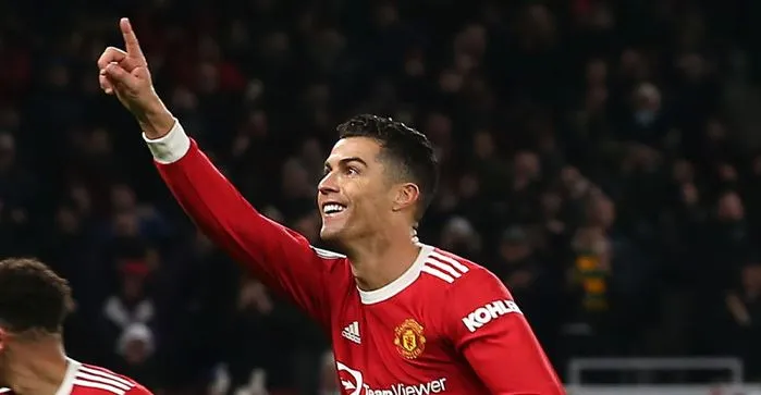 प्रीमियर लीग फुटबॉल: क्रिस्टियानो रोनाल्डो के गोल से जीता मैनचेस्टर यूनाईटेड