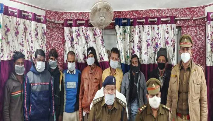 रायबरेली: चोरों के गिरोह के 8 लोग गिरफ्तार, असलहा और सामान हुआ बरामद