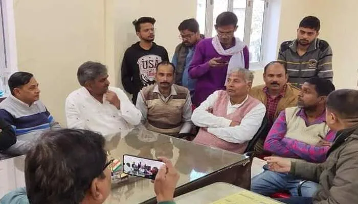अयोध्या: चौड़ीकरण में नहीं होगी तोड़फोड़, हटेगी हनुमानगढ़ी