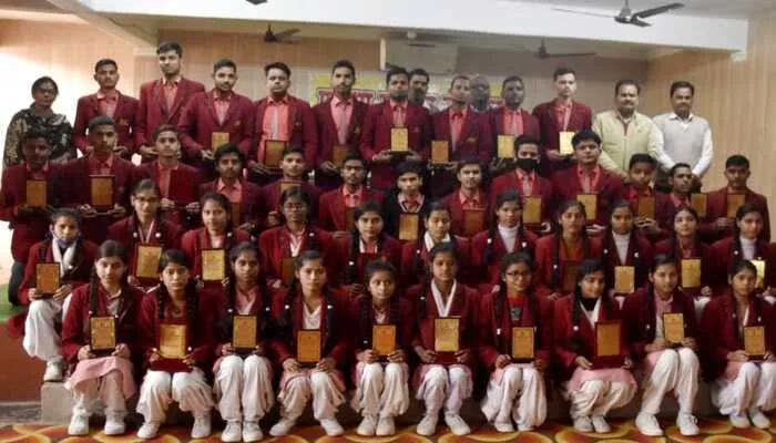स्वच्छता एक अच्छी आदत है: चेयरमैन आरके बाजपेयी