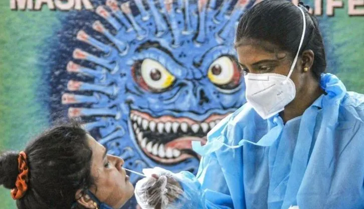 Omicron in Delhi: दिल्ली में ओमीक्रोन पसार रहा पैर, 4 नए मामले आए सामने, देश में अब तक 45 हुई मरीजों की संख्या