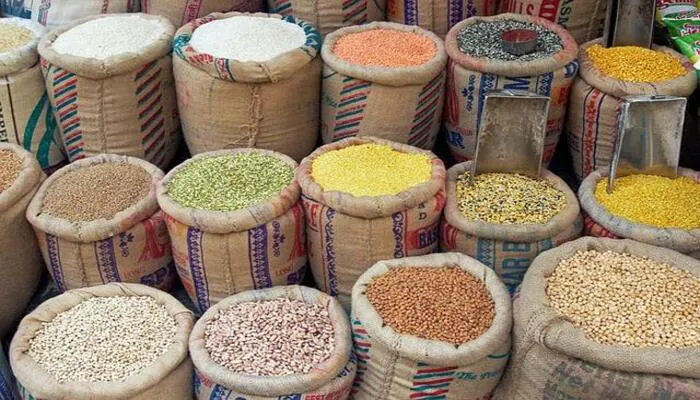 रायबरेली: खाद्यान्न न पहुंचने से गरीबों को राशन मिलने में हुई दिक्कत, जानें पूरा मामला…