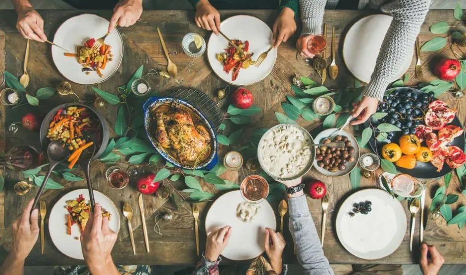 New Year Special: न्यू ईयर पार्टी में ज्यादा मात्रा में खा लिया हो मजेदार खाना तो पिएं ये ड्रिंक्स