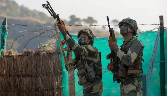 जम्मू-कश्मीर: बीएसएफ ने नाकाम की घुसपैठ की कोशिश, घुसपैठिए ढेर 