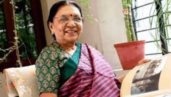 दूसरों के जीवन की रक्षा के लिये करें रक्तदान व अंगदान: आनंदीबेन पटेल