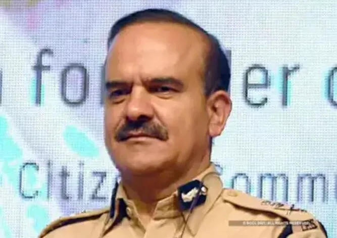 मंत्री पाटिल बोले- परमबीर सिंह के खिलाफ अनुशासनात्मक कार्रवाई केंद्र ने की शुरू