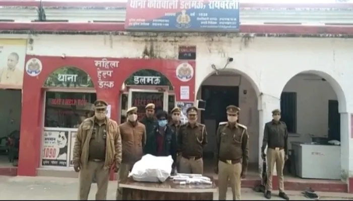 रायबरेली: पुलिस ने छापेमारी कर अवैध शस्त्र बनाने वाले आरोपी को किया गिरफ्तार