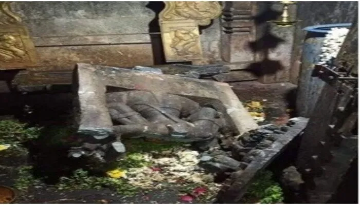 जालौन: शरारती तत्वों ने क्षतिग्रस्त की मंदिर की प्रतिमाएं