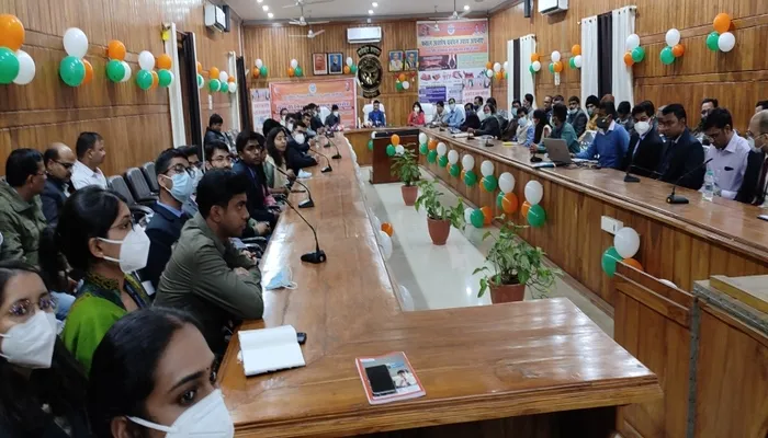 बहराइच: अध्ययन के लिए जिला मुख्यालय पहुंचे भारतीय प्रशासनिक सेवा के 30 प्रशिक्षु अधिकारी