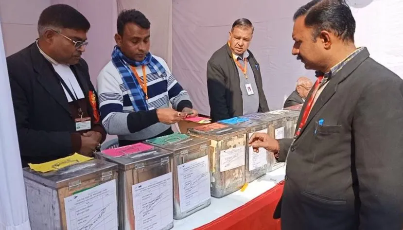 बरेली: बार एसोसिएशन के 2 वर्षीय चुनाव के लिए दोपहर 2 बजे तक 46 प्रतिशत पड़े वोट