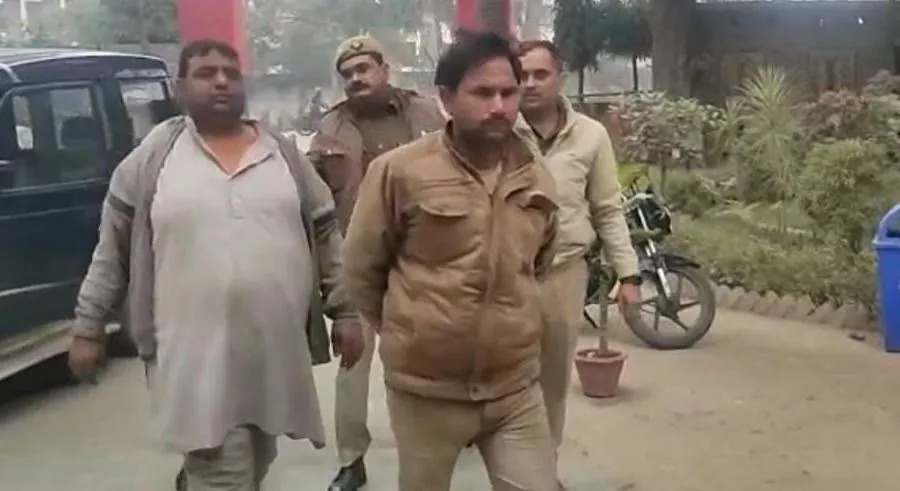 बरेली: पुलिस की मुठभेड़ में एक हिस्ट्रीशीटर को लगी गोली, तीन गिरफ्तार, गैंगस्टर समेत संपत्ति जब्त होने की होगी कार्रवाई