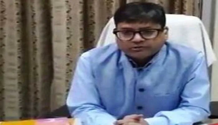 कोविड-19 से मृत व्यक्तियों के परिजन ऑनलाइन भी करें आवेदन: मंडलायुक्त