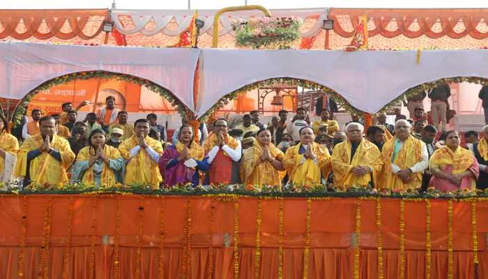 अयोध्या: मंदिर निर्माण को निकट से देखा और समझा भाजपा शासित राज्य के मुख्यमंत्रियों ने