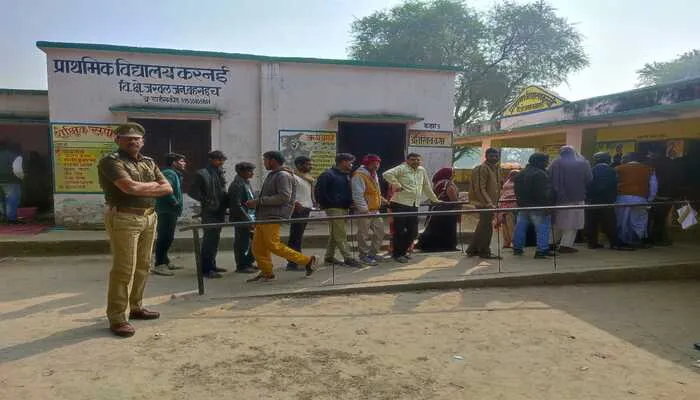 बहराइच: पंचायत उपचुनाव में दो बजे तक 65 फीसदी हुआ मतदान