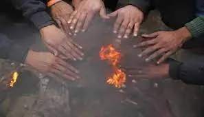 कानपुर : ठंड से बचने के लिए न करें यह काम, जा सकती है जान