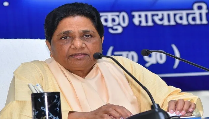 चीनी मिलें बंद होने का दोष बसपा पर मढ़ना अनुचित: मायावती