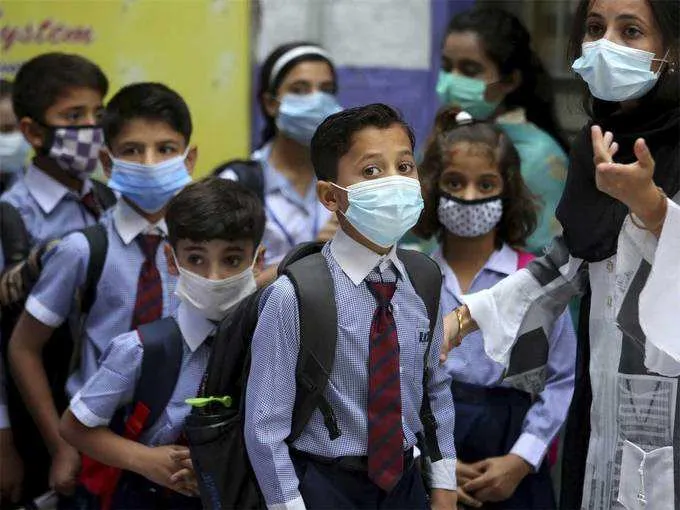मुंबई: स्कूल पर छाया कोरोना का साया, 16 छात्र पाए गए संक्रमित