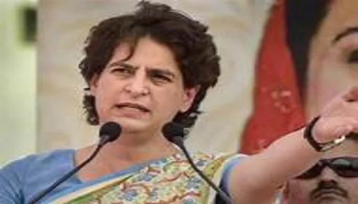 महिलाएं एकजुट होकर बदल दें देश में राजनीति की तस्वीर: प्रियंका गांधी