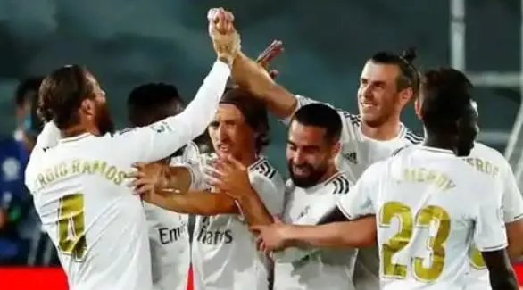 रीयाल मैड्रिड का विजय अभियान जारी, बार्सिलोना हारा