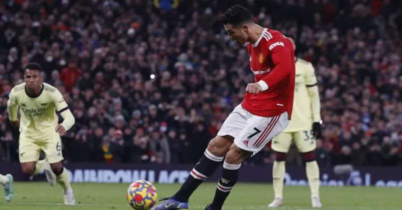 रोनाल्डो ने 800 गोल के आंकड़े को किया पार, मैनचेस्टर युनाइटेड ने आर्सेनल को हराया