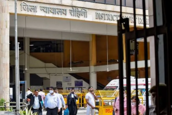रोहिणी अदालत विस्फोट मामला: डीआरडीओ वैज्ञानिक गिरफ्तार, पड़ोसी को मारने की थी योजना